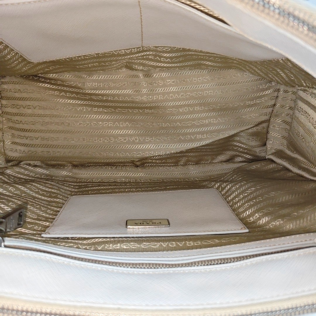 Galleria Extra Large Saffiano Calfskin White