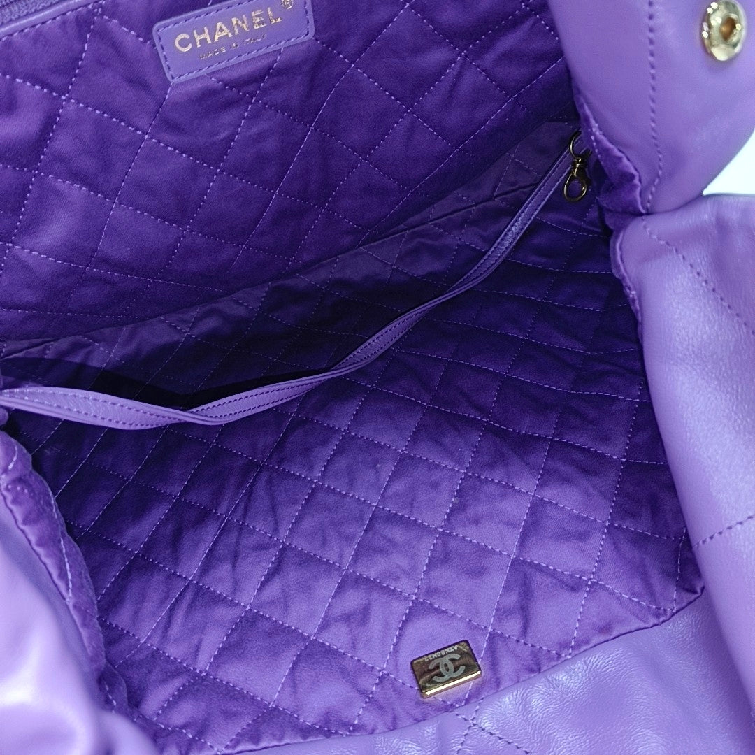 CHANEL 22 Medium Quilted Calfskin Purple