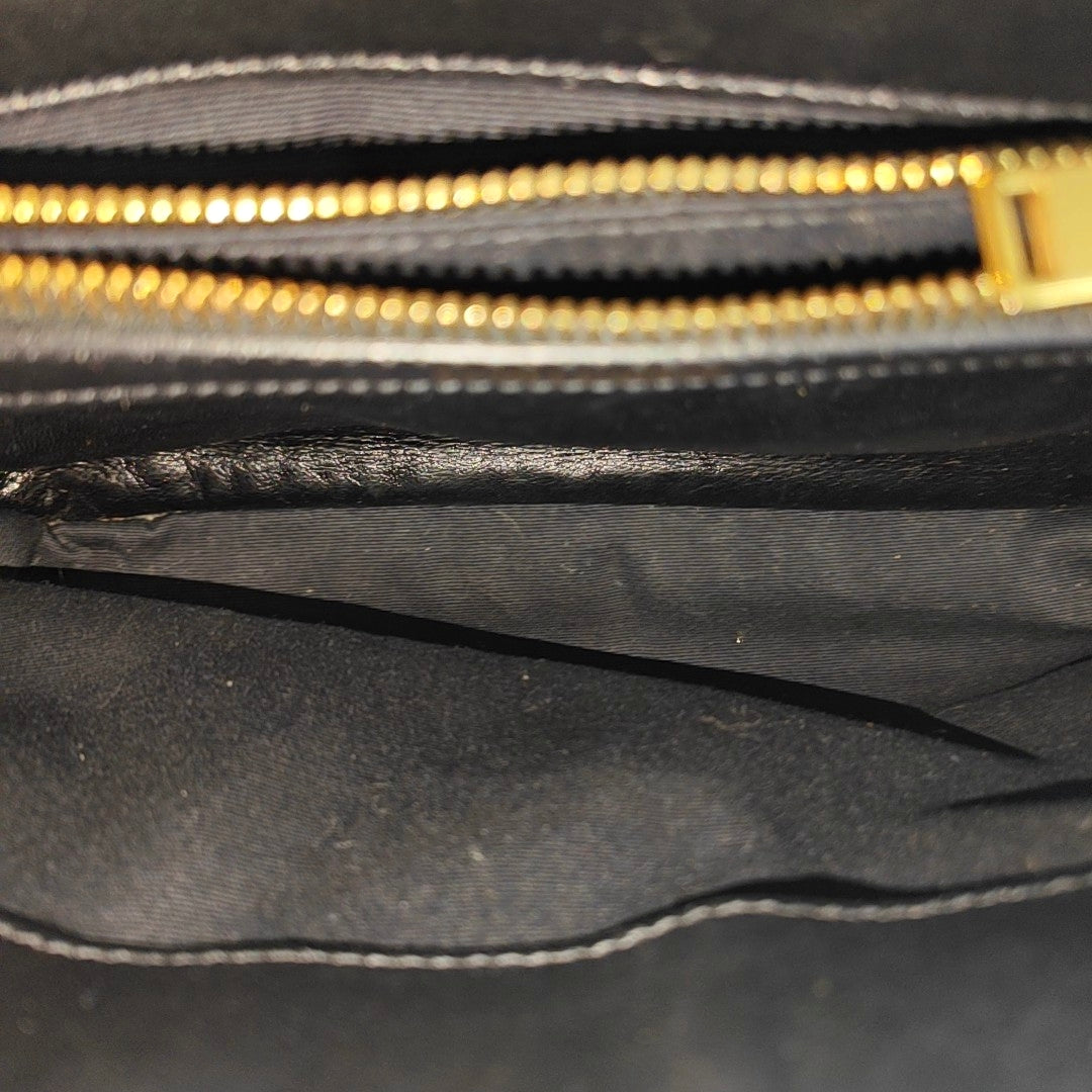 COLLEGE Medium Chevron Lambskin Black
