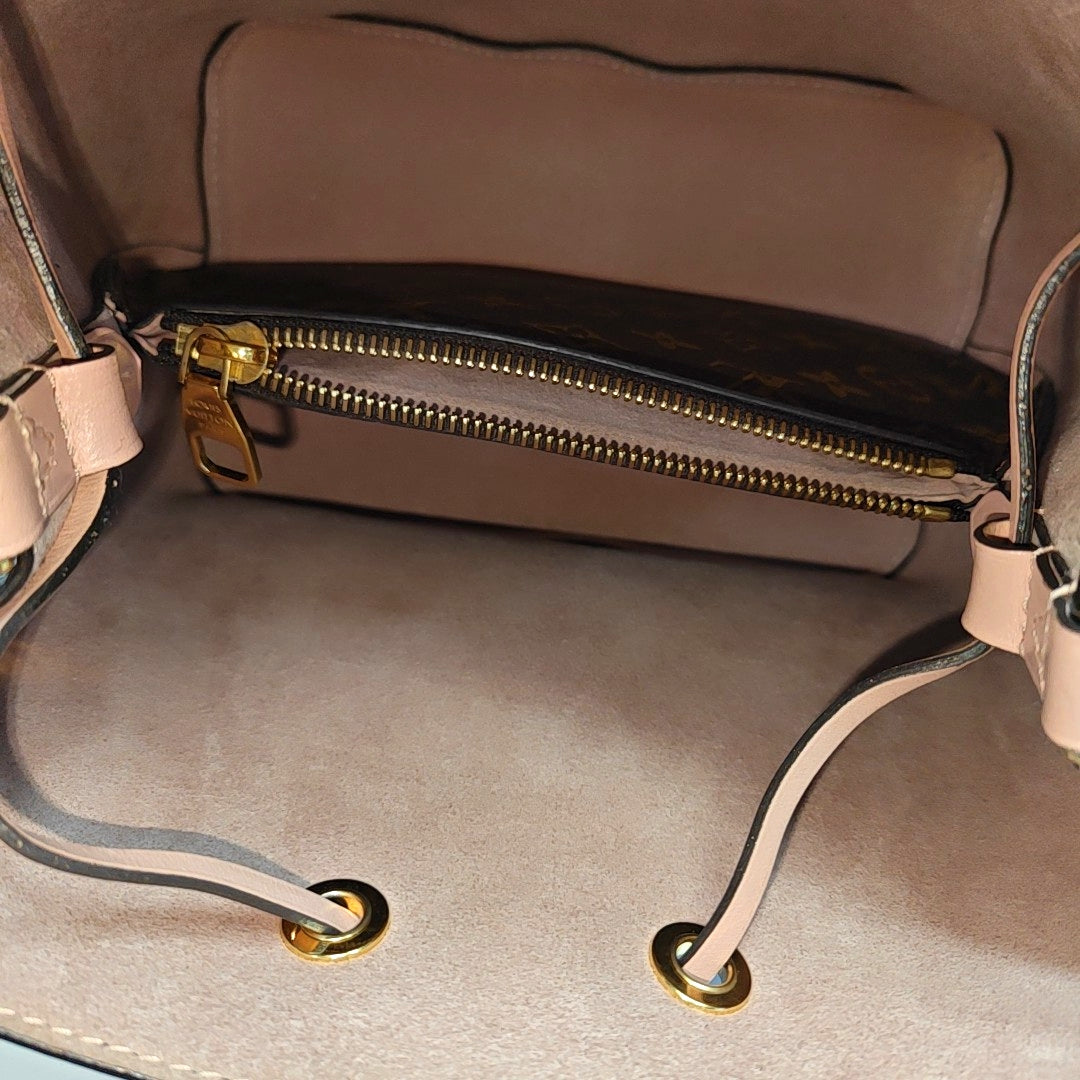 NÉONOÉ MM Monogram Coated Canvas Brown