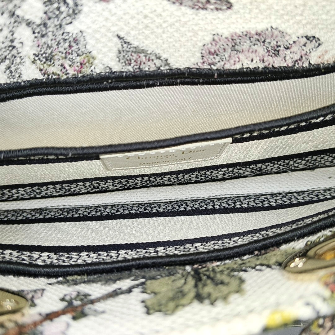 Lady D-Lite Medium Fabric White
