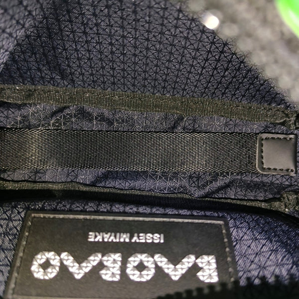 Special Material Shoulder Bag Green