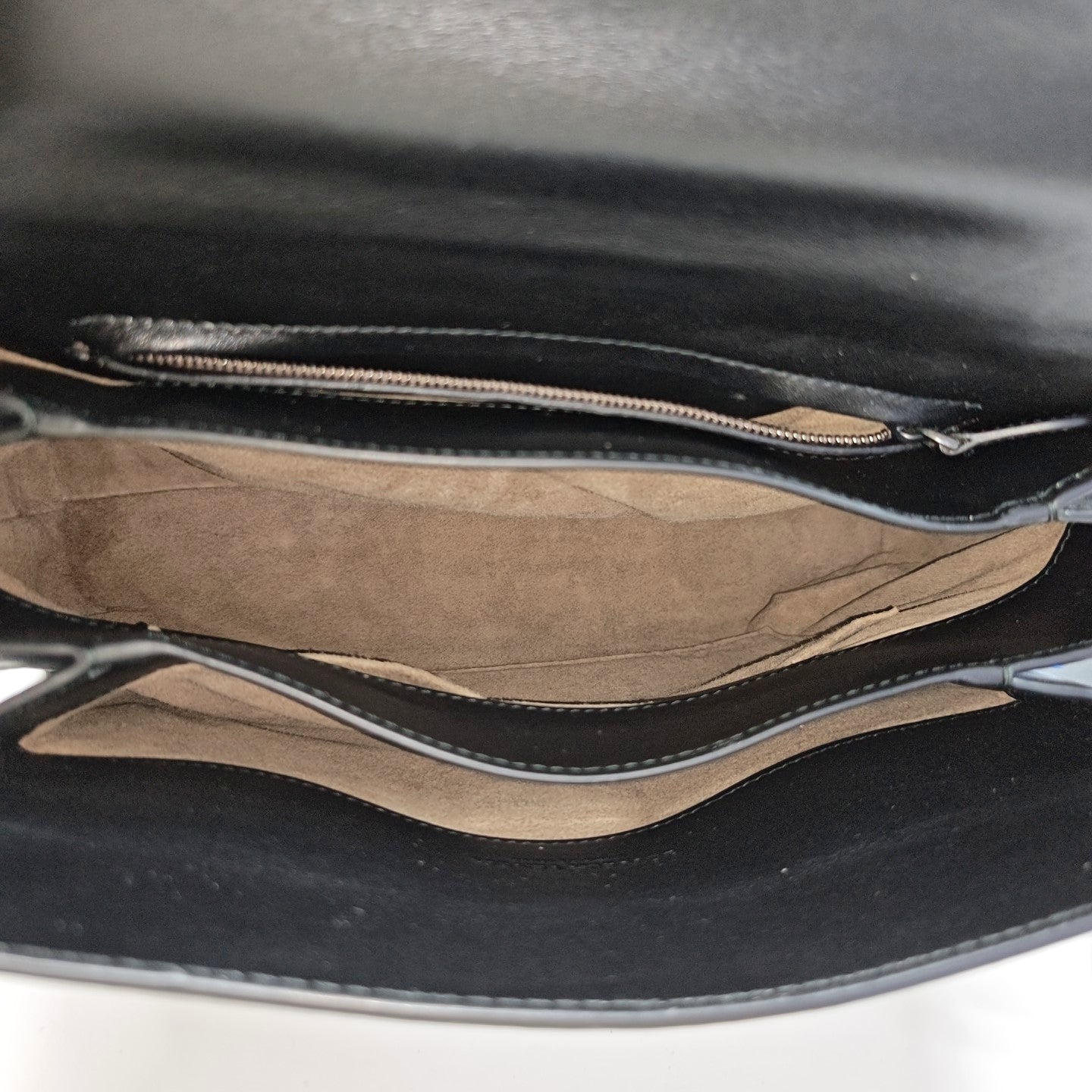 Piazza Medium Calfskin Black