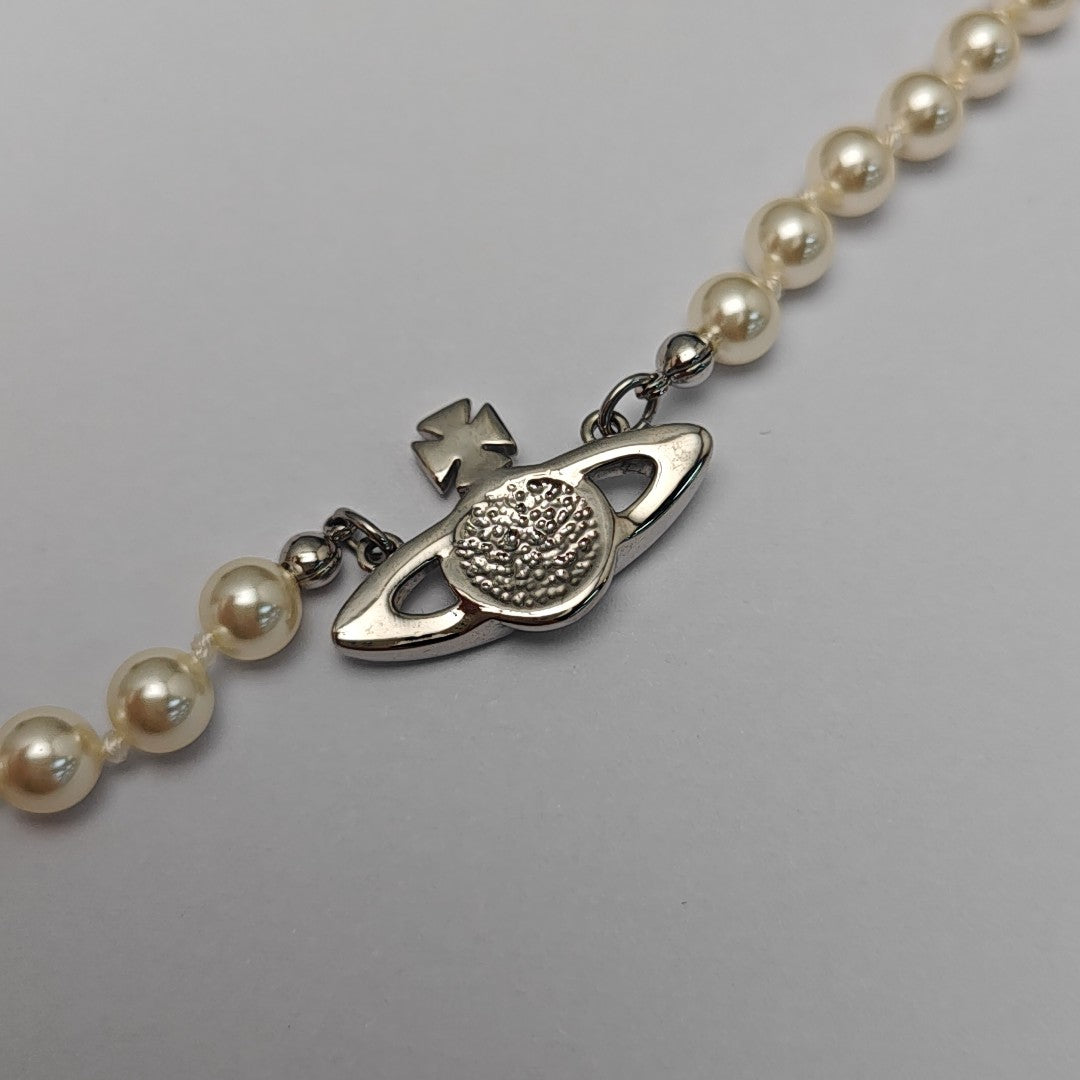 Pearl White Necklace