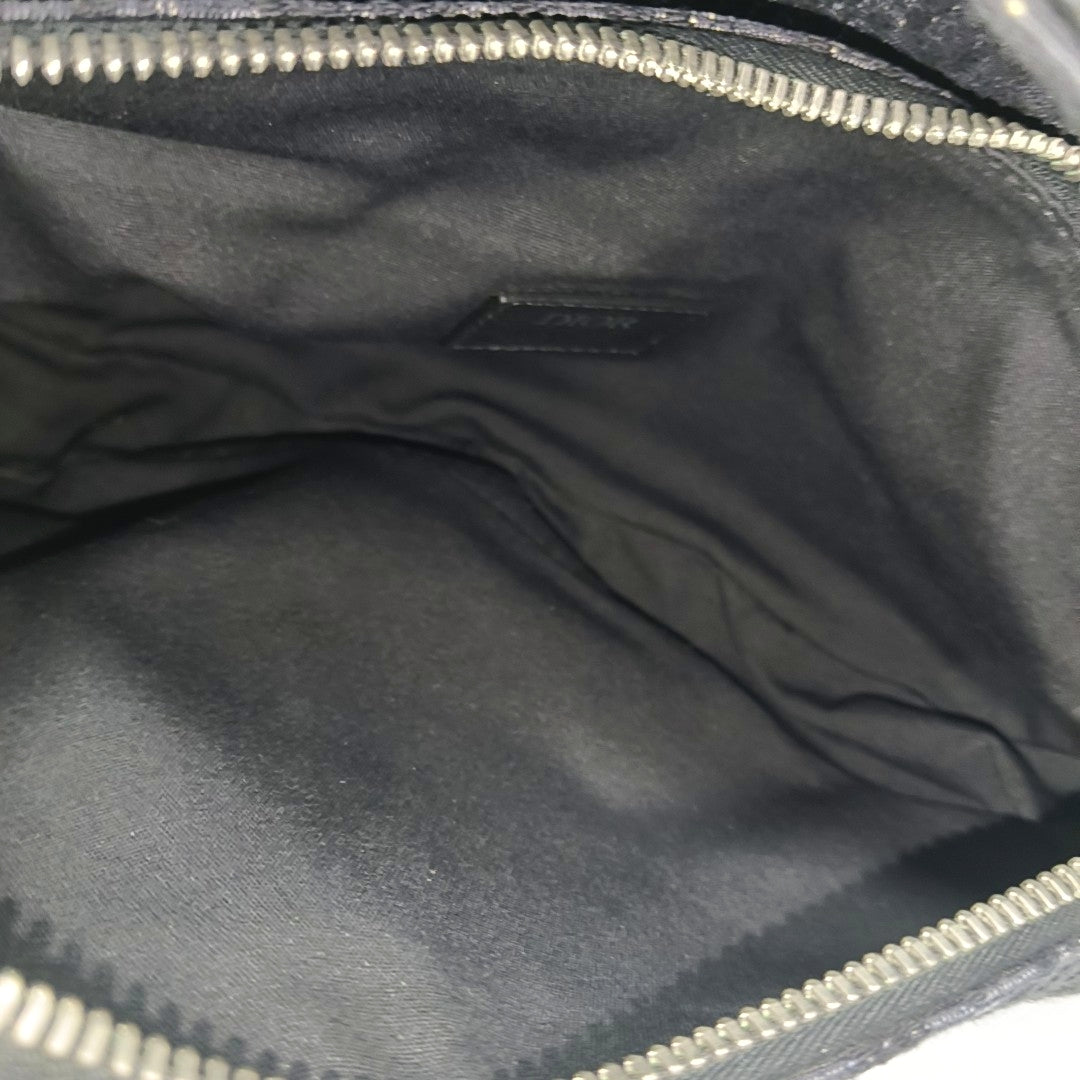 Saddle Medium Oblique Canvas Black