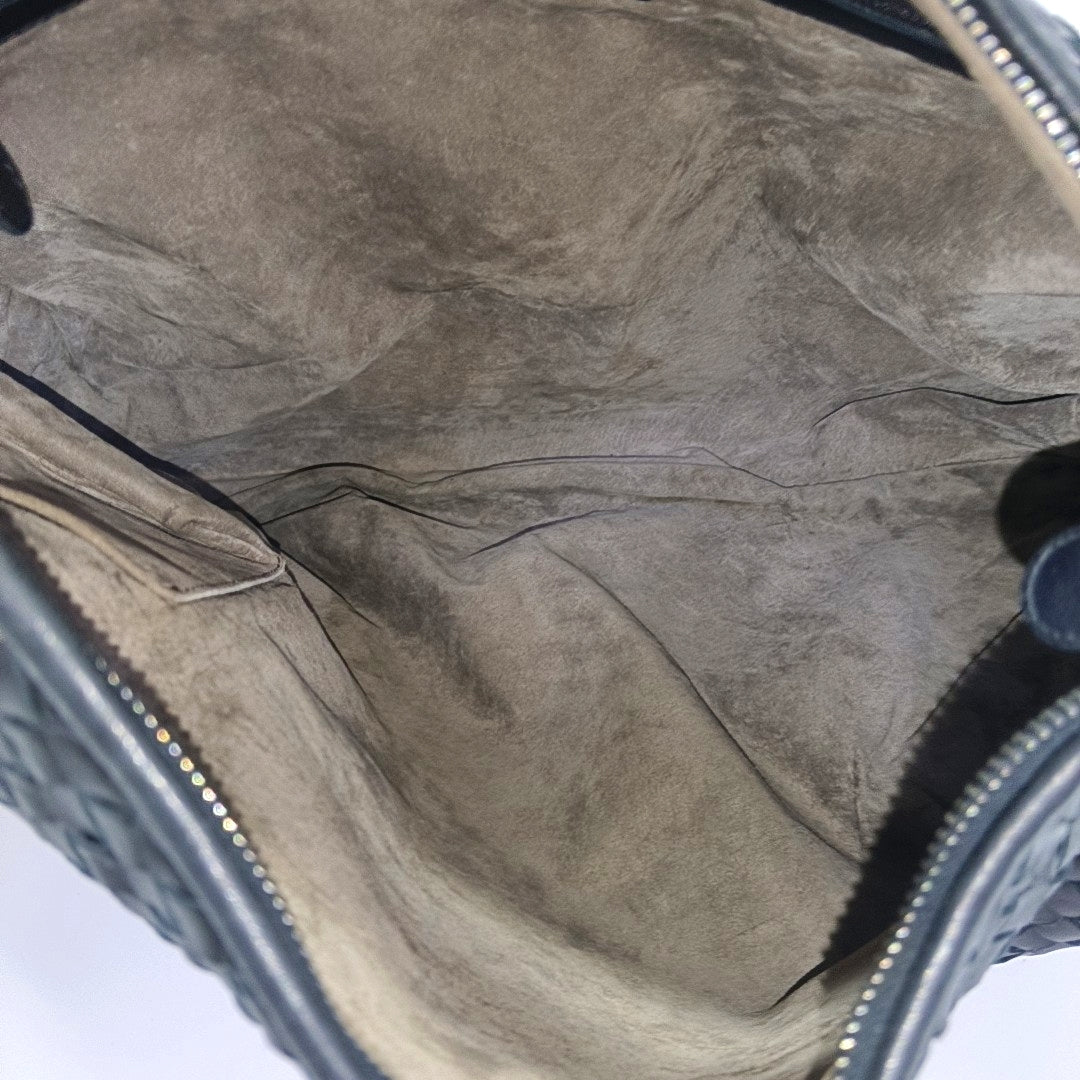 Veneta Calfskin Black