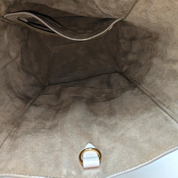 Authenticated pre-owned  SANGLE Calfskin White - Bucket Bag at Looply