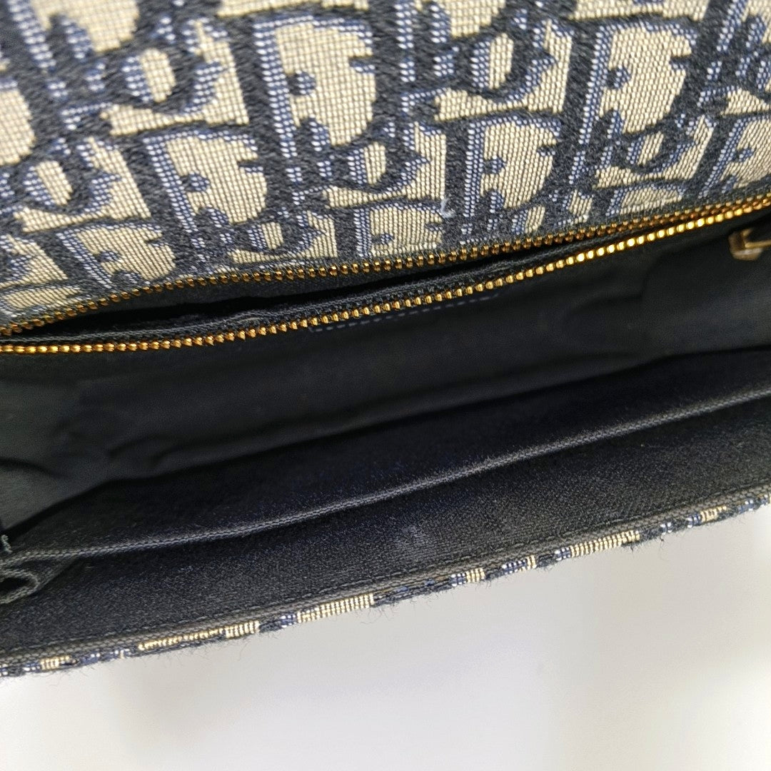 30 Montaigne Oblique Canvas Blue