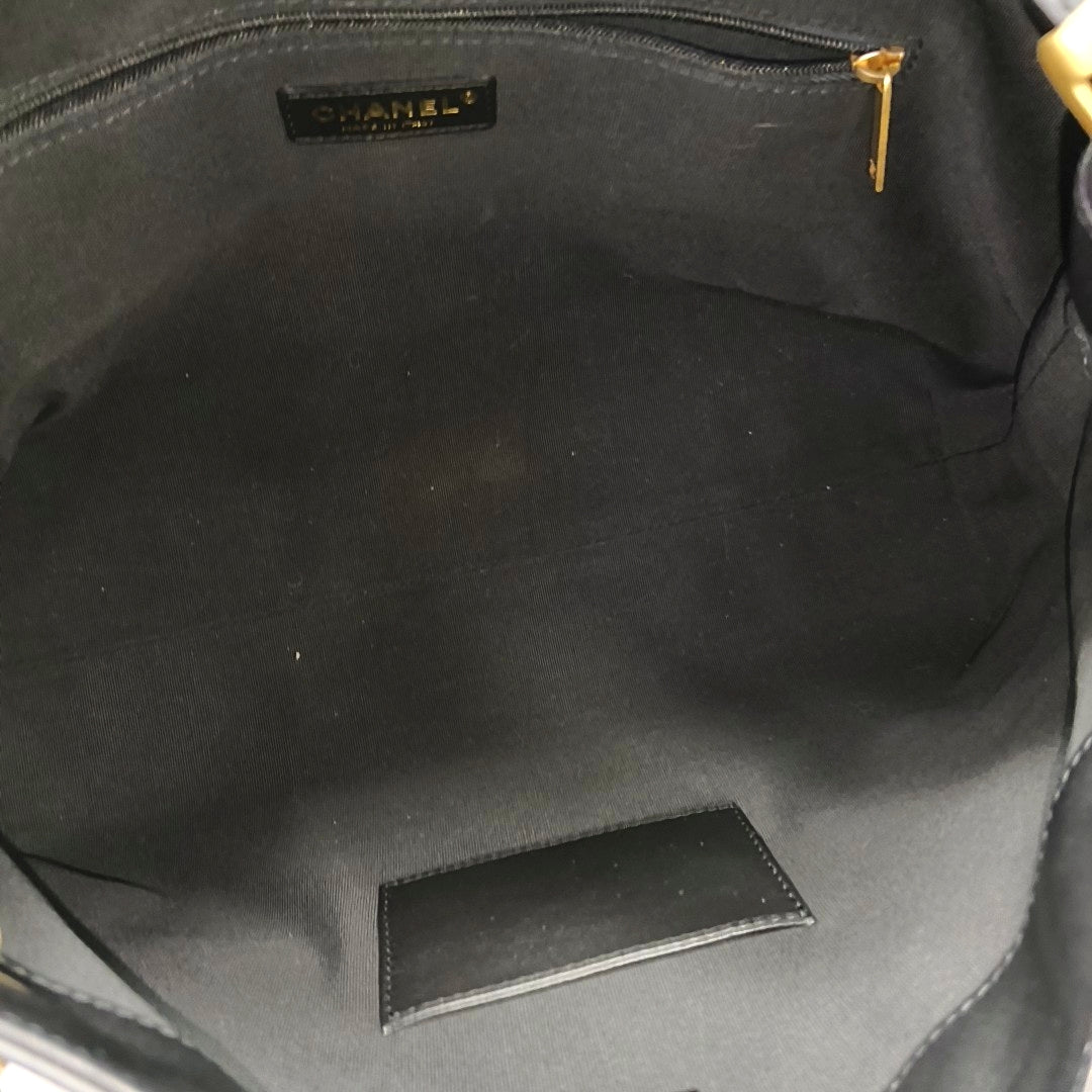 Quilted Calfskin Tote Bag Black