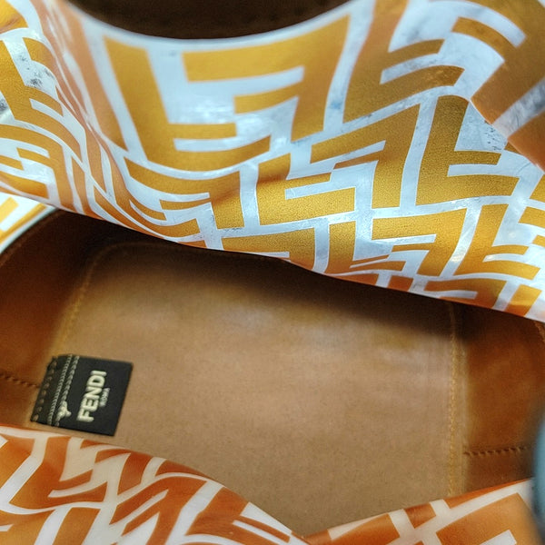 Authenticated pre-owned  Mon Tresor Small Special Material Brown - Bucket Bag at Looply