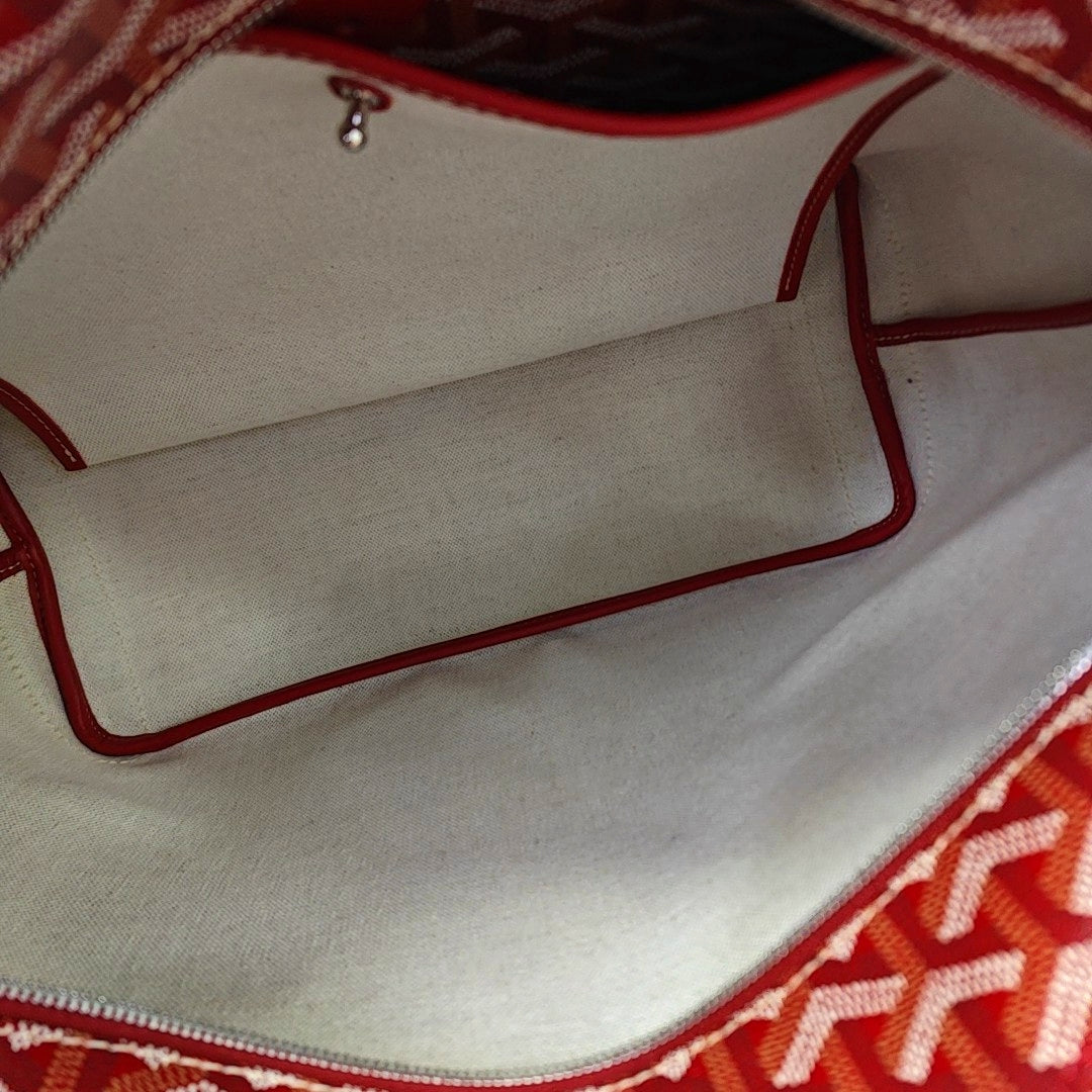 Artois PM Coated Canvas Red