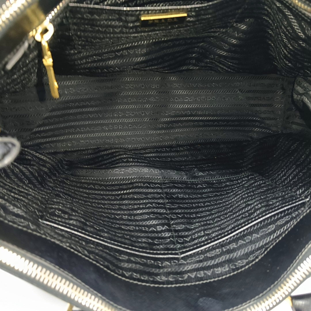 Galleria Extra Large Saffiano Calfskin Black