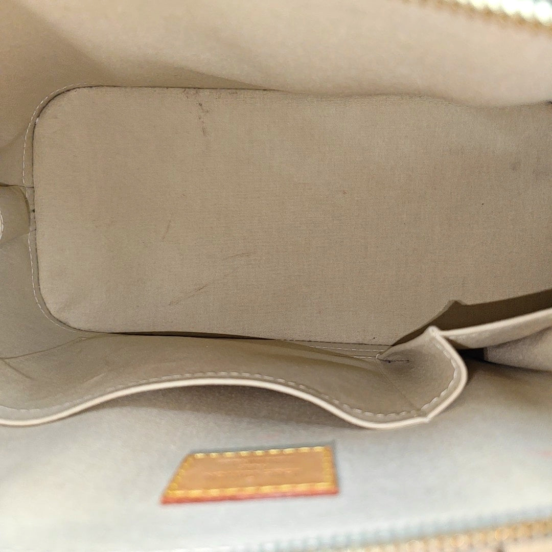 ALMA PM Patent Leather Beige