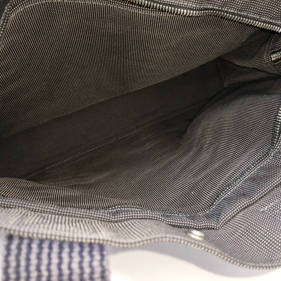 Her Line Medium Canvas Gray