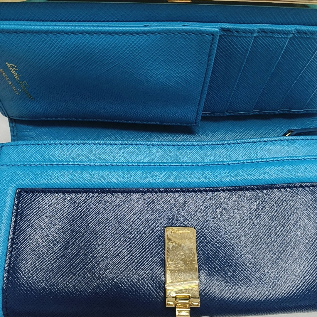 Gancio Calfskin Blue Wallet