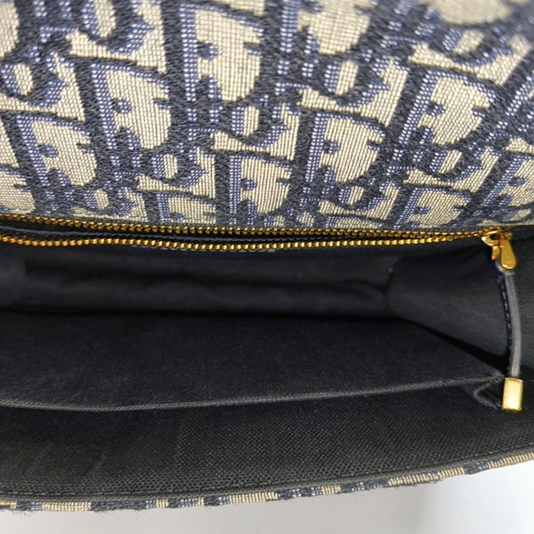 30 Montaigne Oblique Canvas Blue