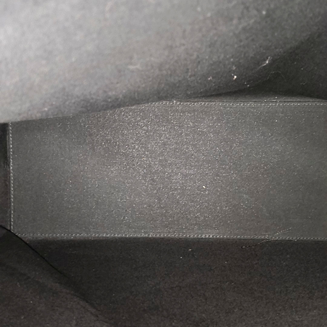 DUTY FREE North-South Calfskin Black