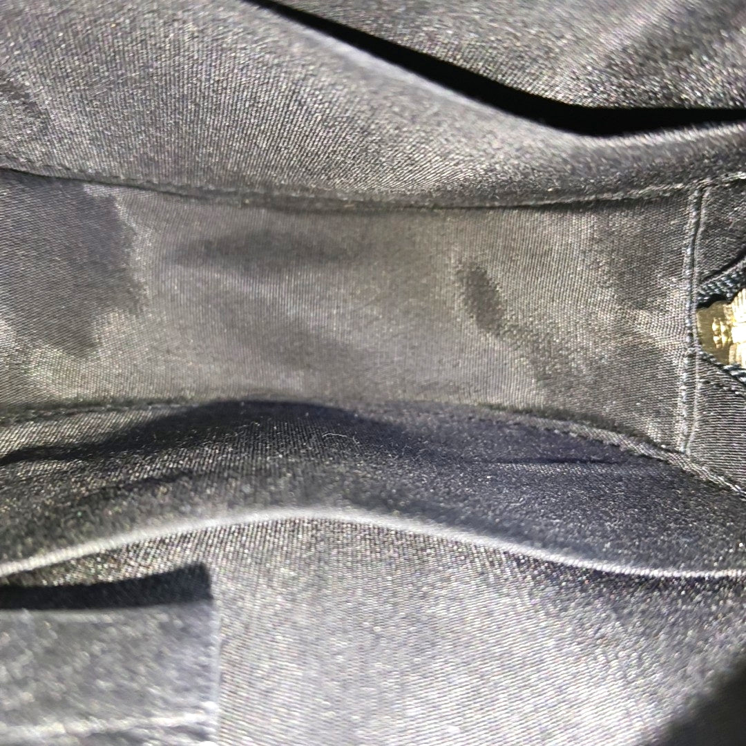 Authenticated pre-owned  FILIGREE Quilted Grained Calfskin Black - Shoulder Bag at Looply