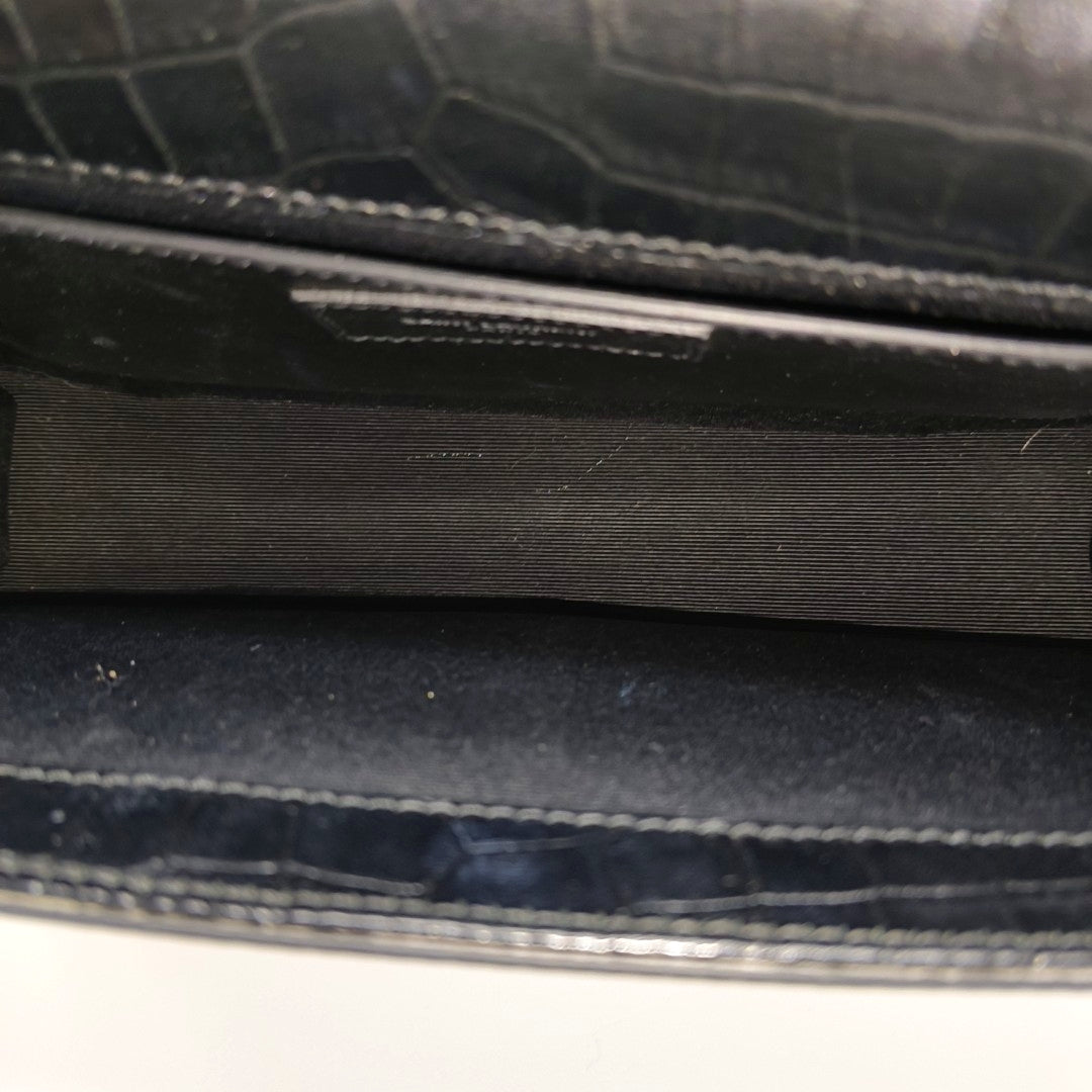 Authenticated pre-owned  KATE Medium Calfskin Black - Shoulder Bag at Looply