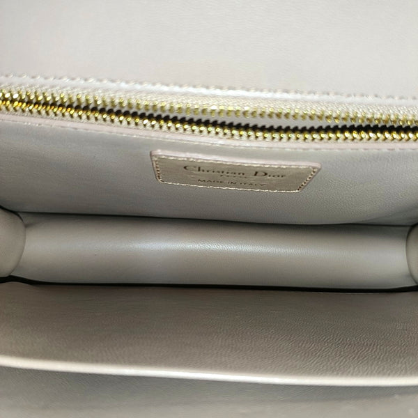 30 Montaigne Calfskin Pink