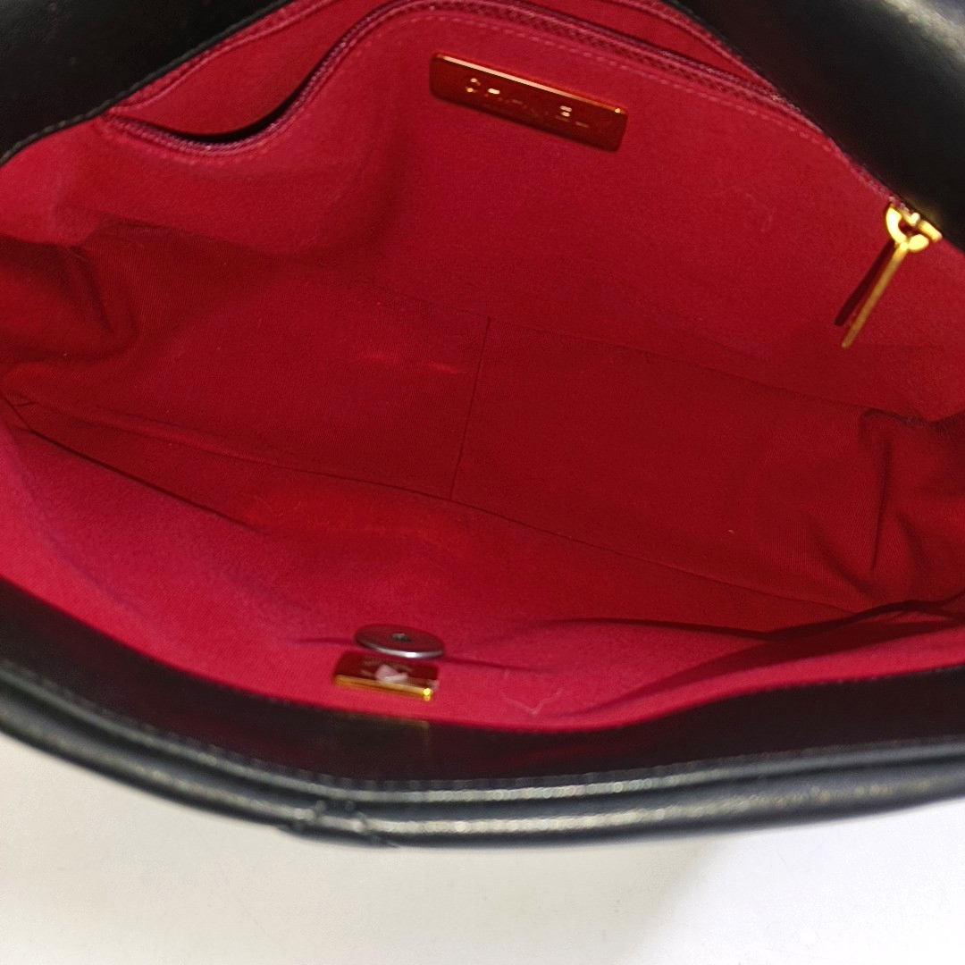 CHANEL 19 Large Quilted Lambskin Black