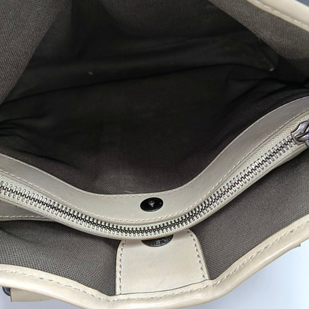 Northfield Medium Coated Canvas Gray