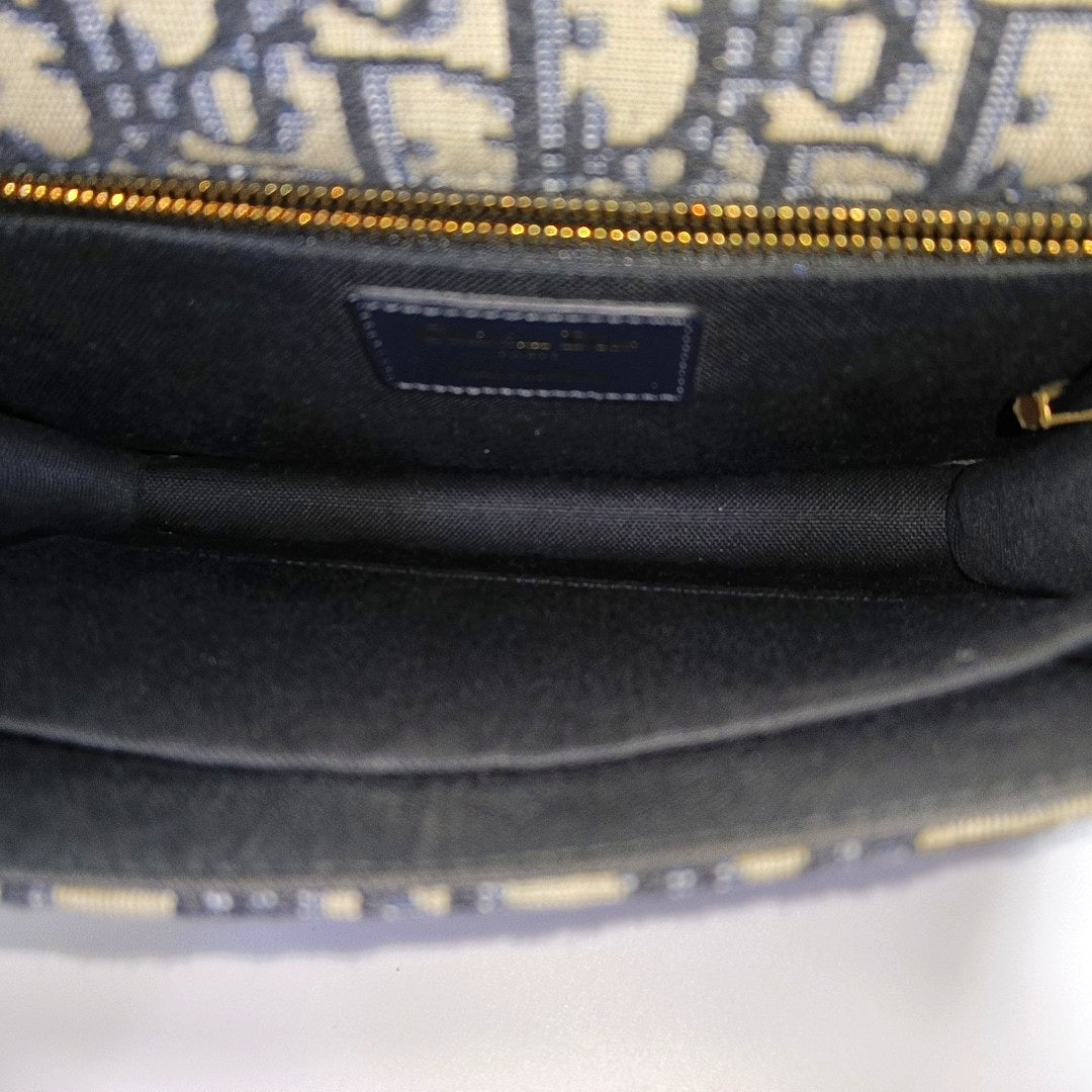 30 Montaigne Oblique Canvas Blue