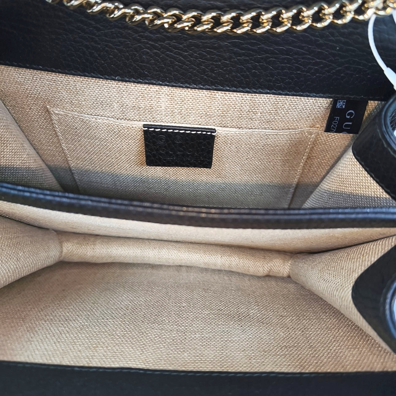 Interlocking G Small Calfskin Black