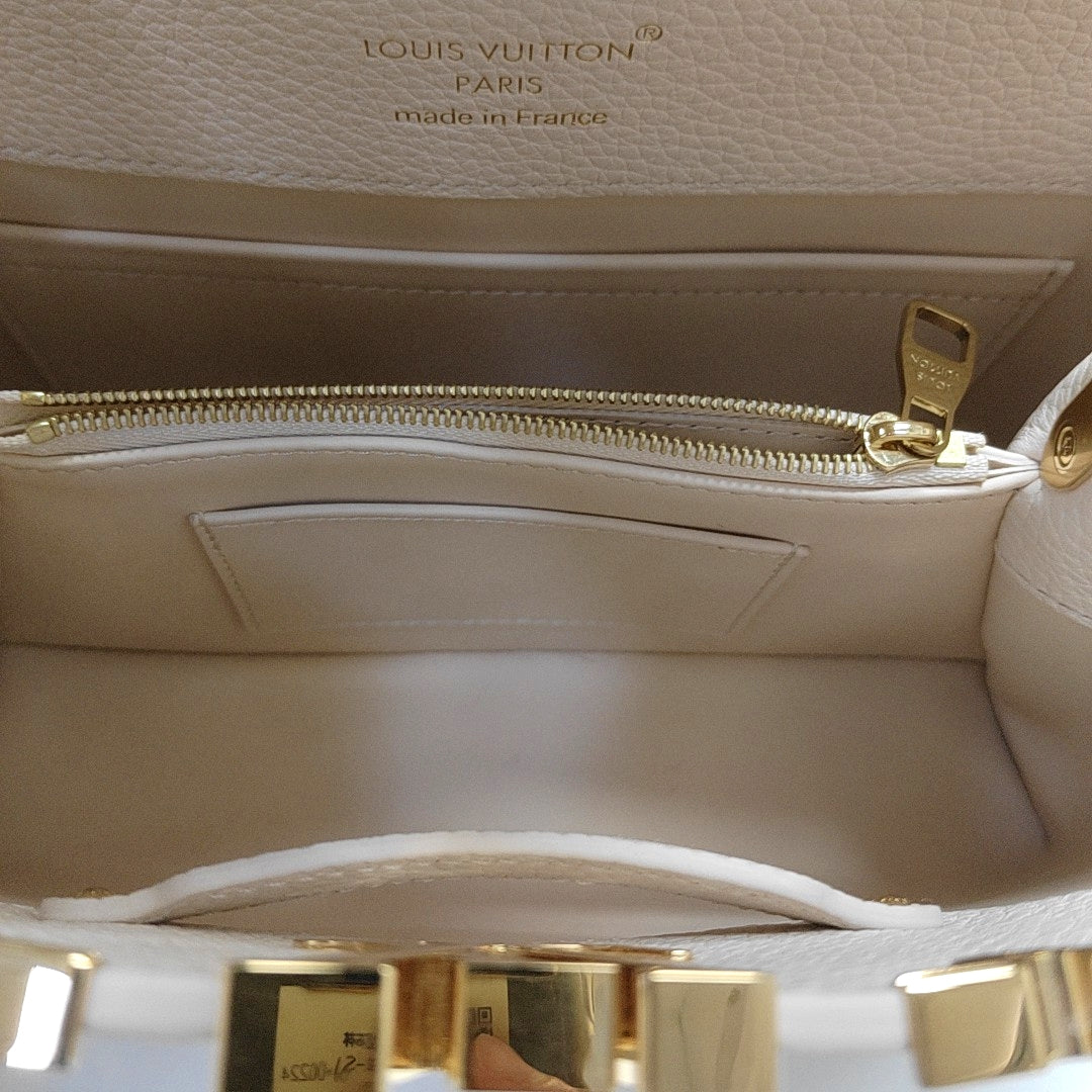 CAPUCINES BB Calfskin Beige