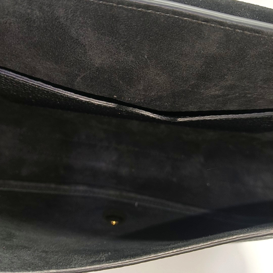 Authenticated pre-owned  Bobby Large Calfskin Black - Shoulder Bag at Looply