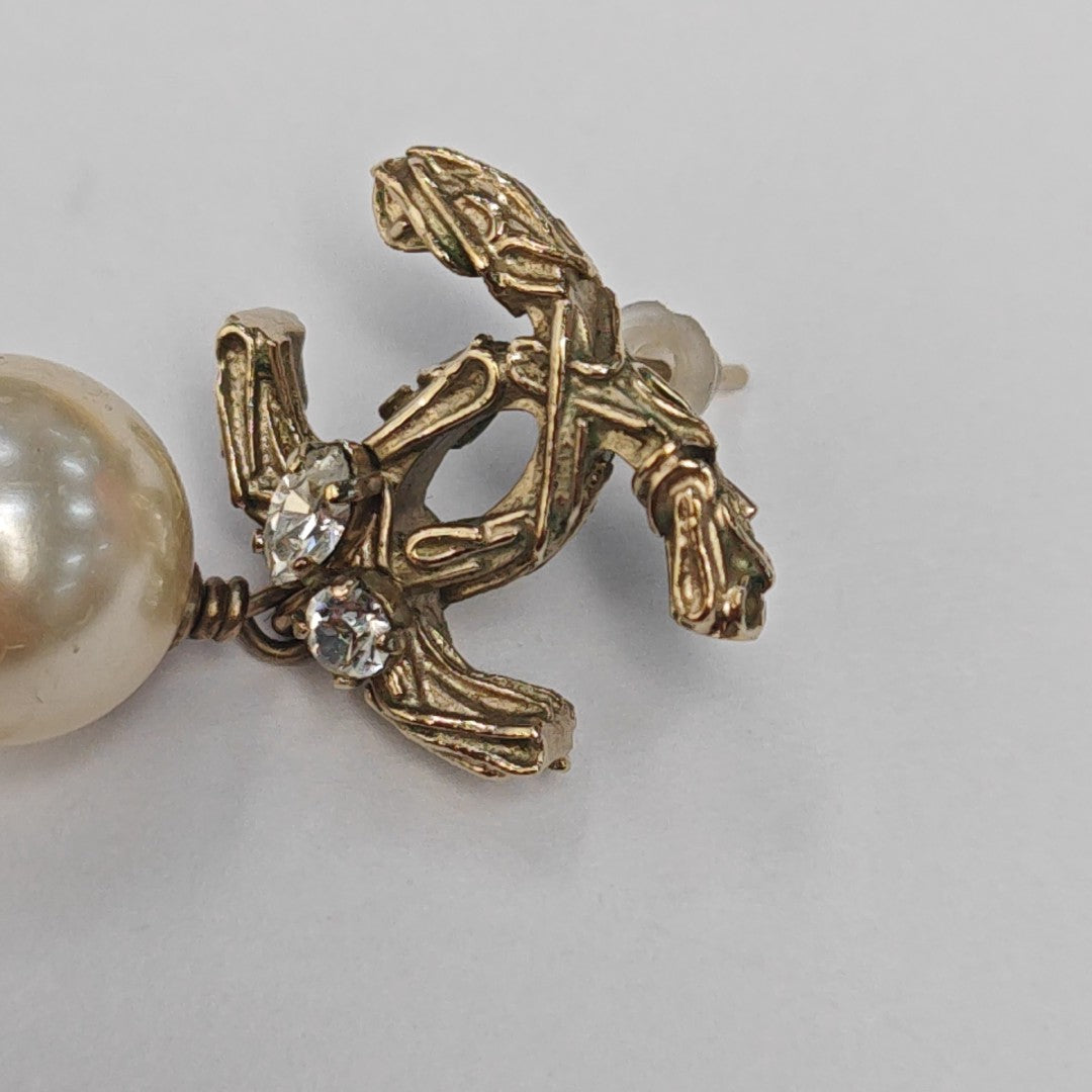 CC Logo Metal Gold Stud Earrings
