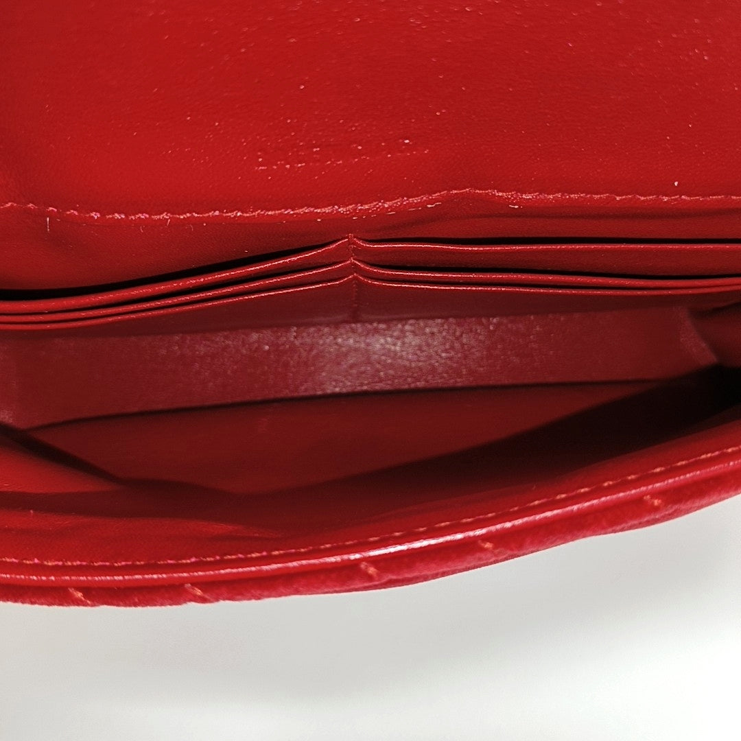 BB Velvet Red