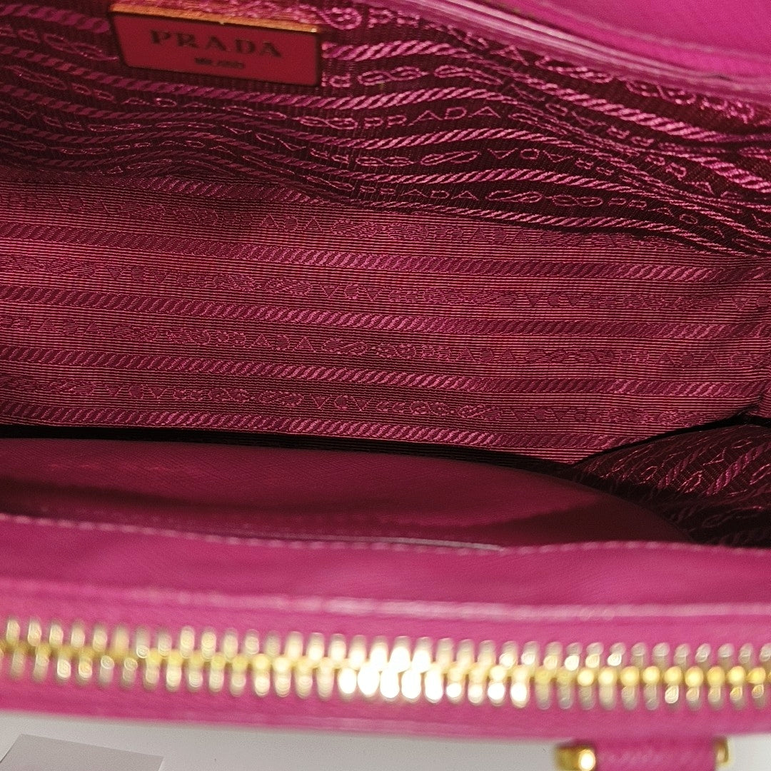 Galleria Medium Saffiano Calfskin Red