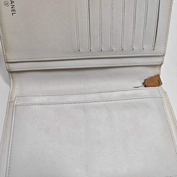 Quilted Special Material Wallet Beige