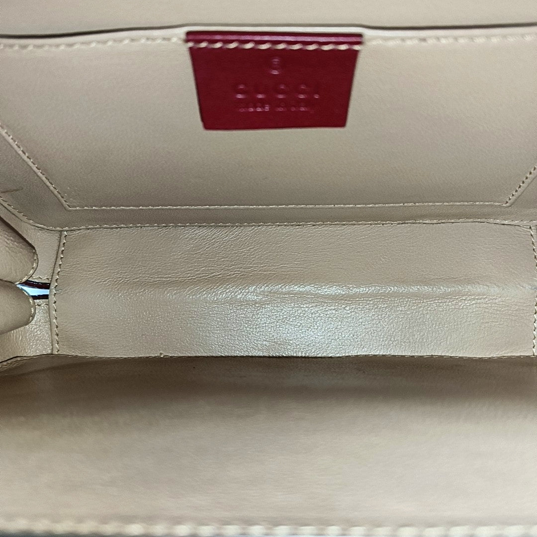 Authenticated pre-owned  Sylvie 1969 Mini Patent Leather Red - Shoulder Bag at Looply