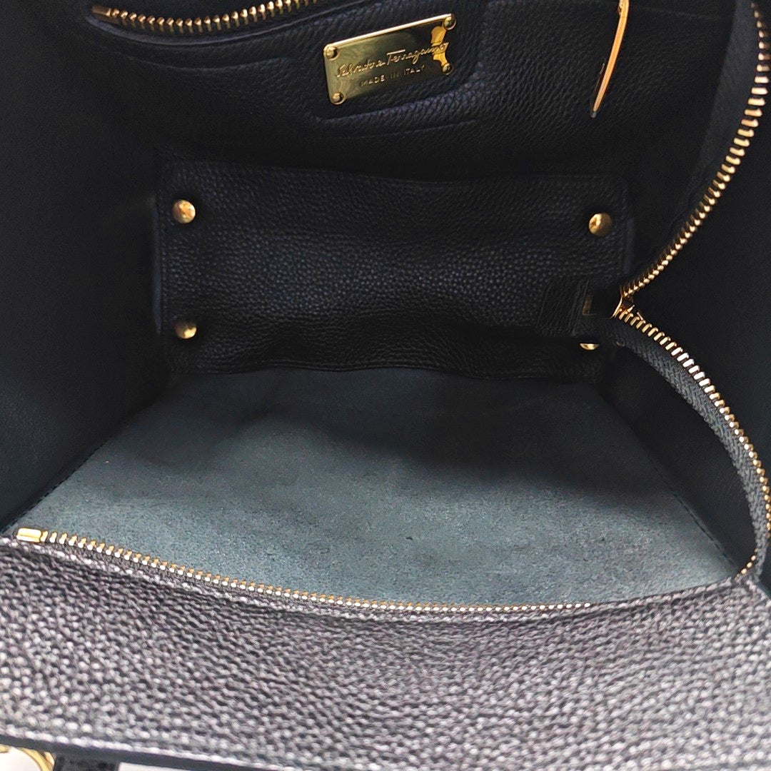 Amy Calfskin Black