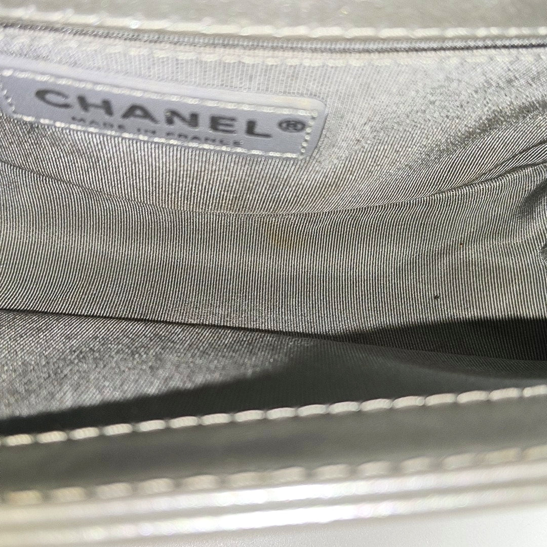 BOY CHANEL Small Chevron Calfskin Gray