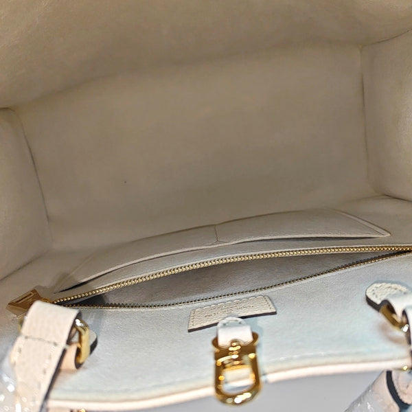 ONTHEGO MM Monogram Calfskin Beige