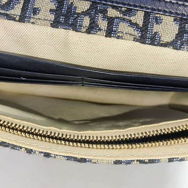 Authenticated pre-owned  Saddle Monogram Canvas Blue - Shoulder Bag at Looply