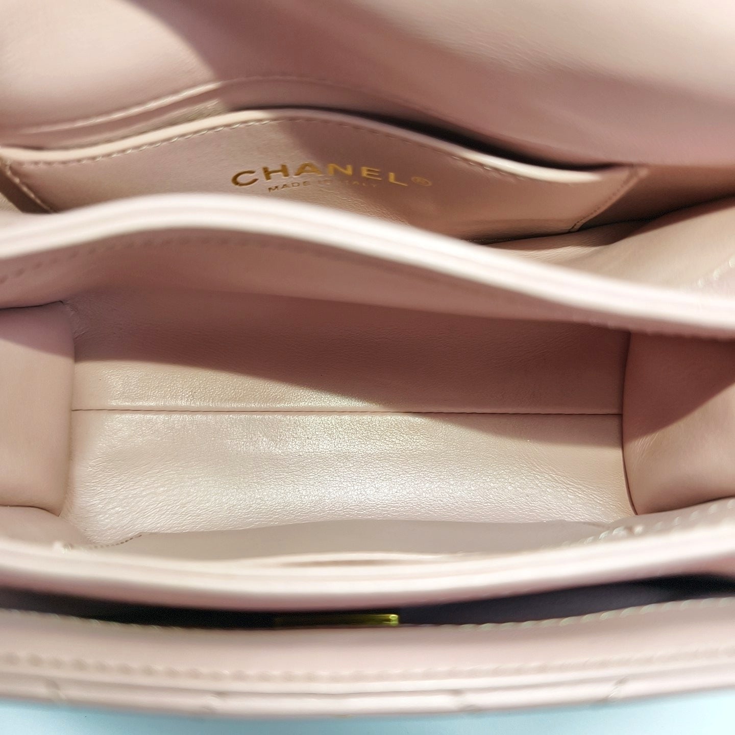Quilted Lambskin Shoulder Bag Pink