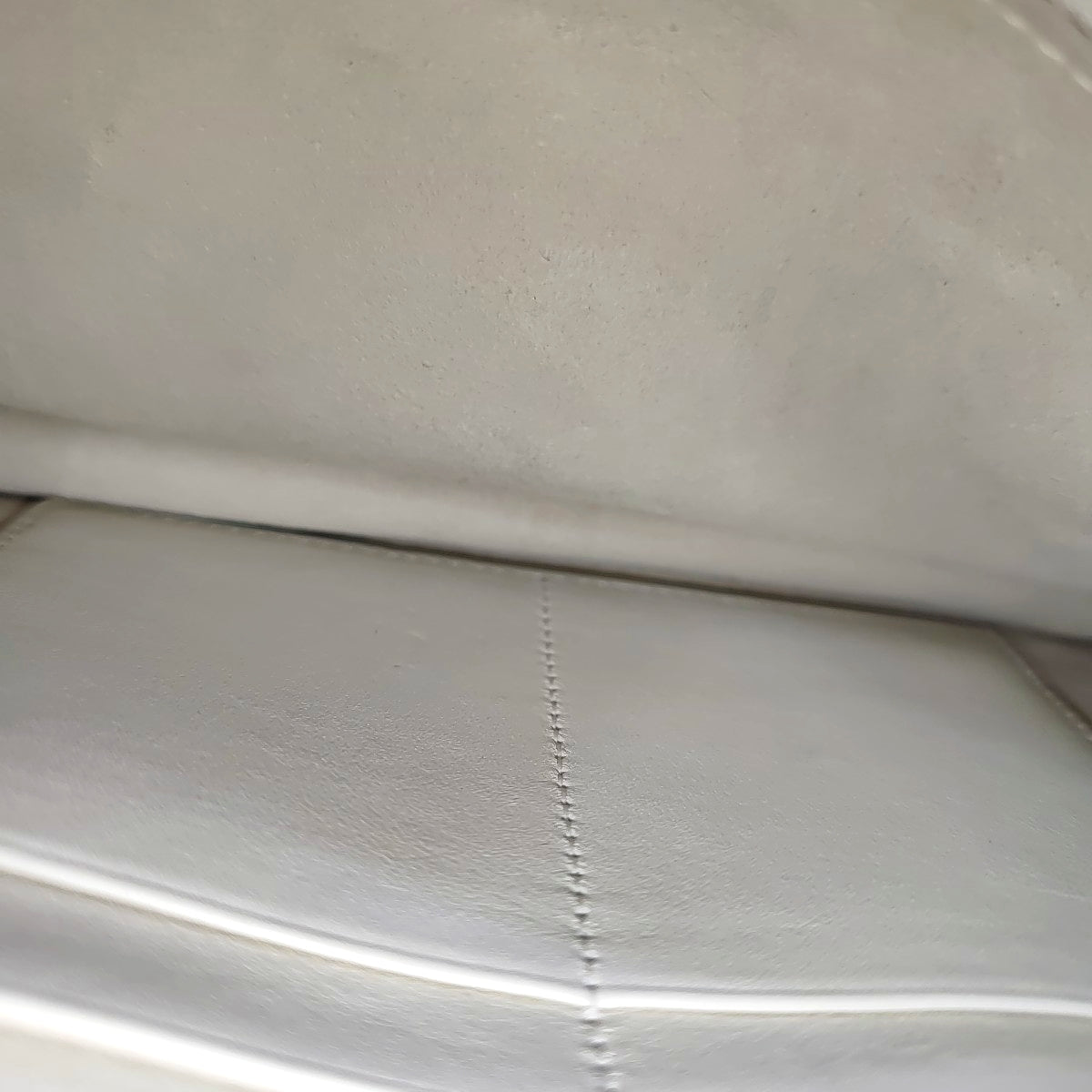 Diorama Calfskin White