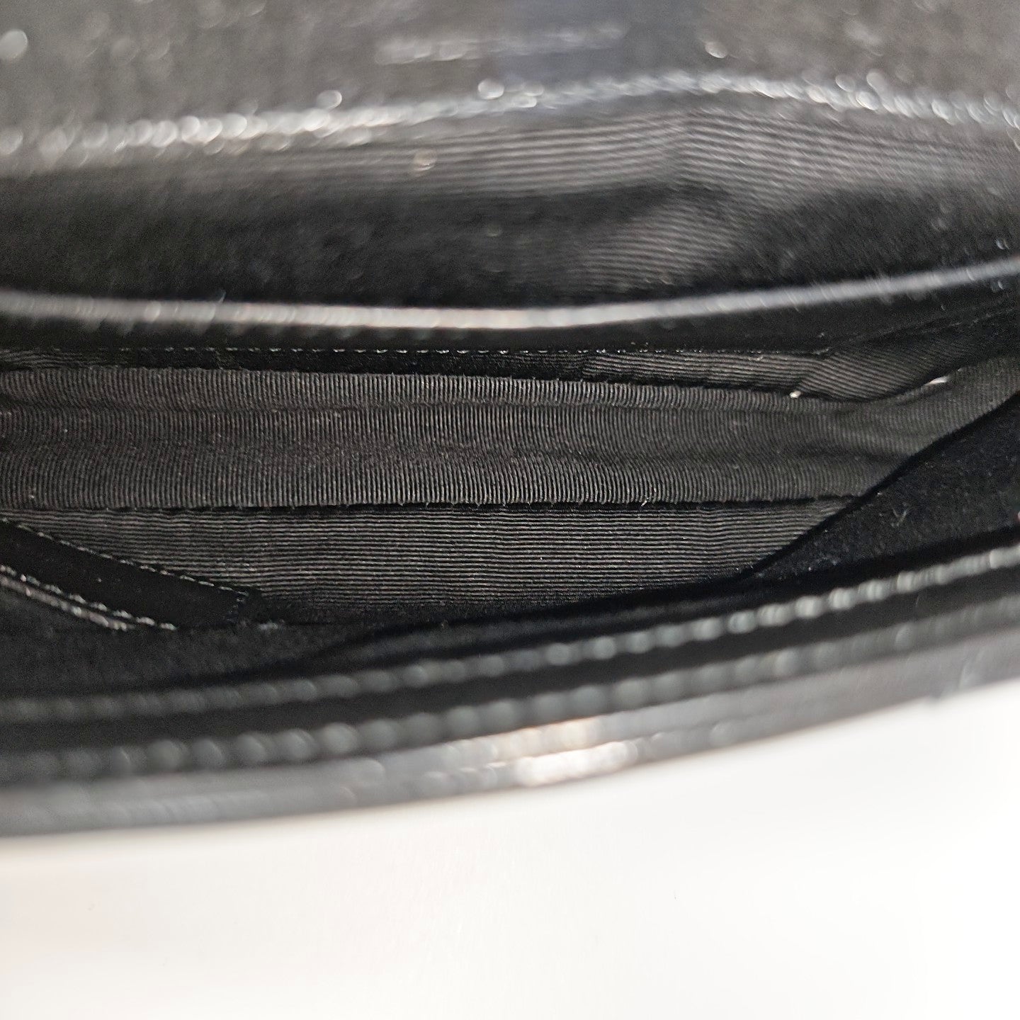 ENVELOPE Small Chevron Calfskin Black