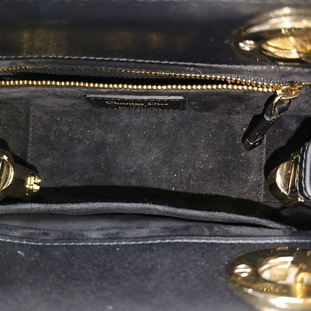 Lady 95.22 Cannage Calfskin Black