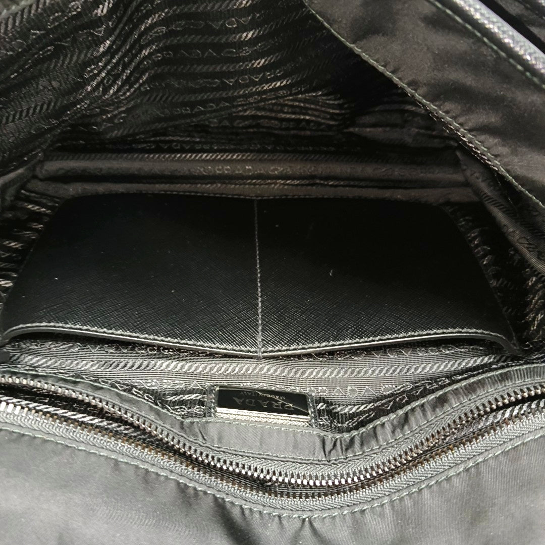 Vela Messenger Bag Fabric Black