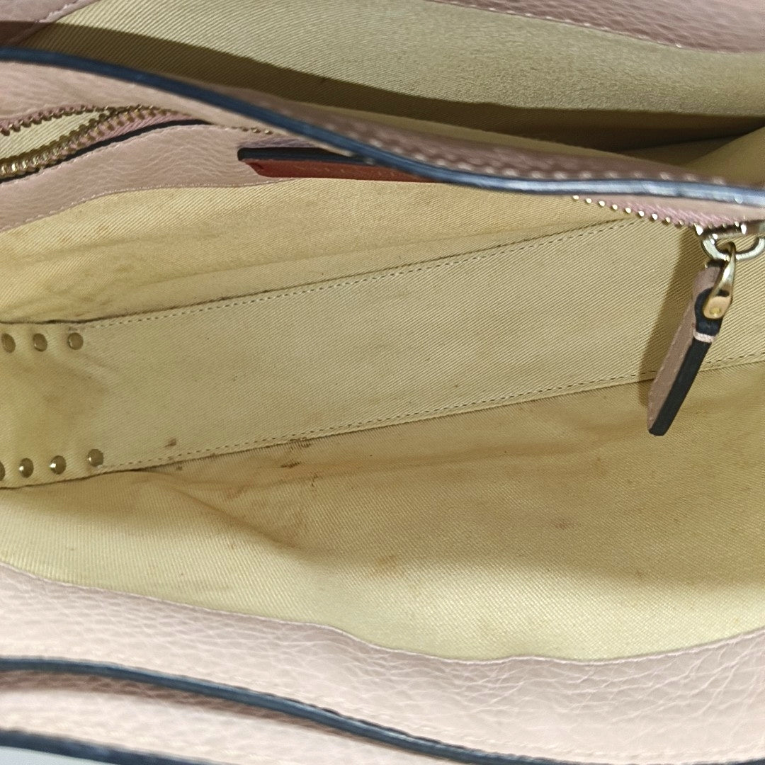 Rockstud Leather Pink