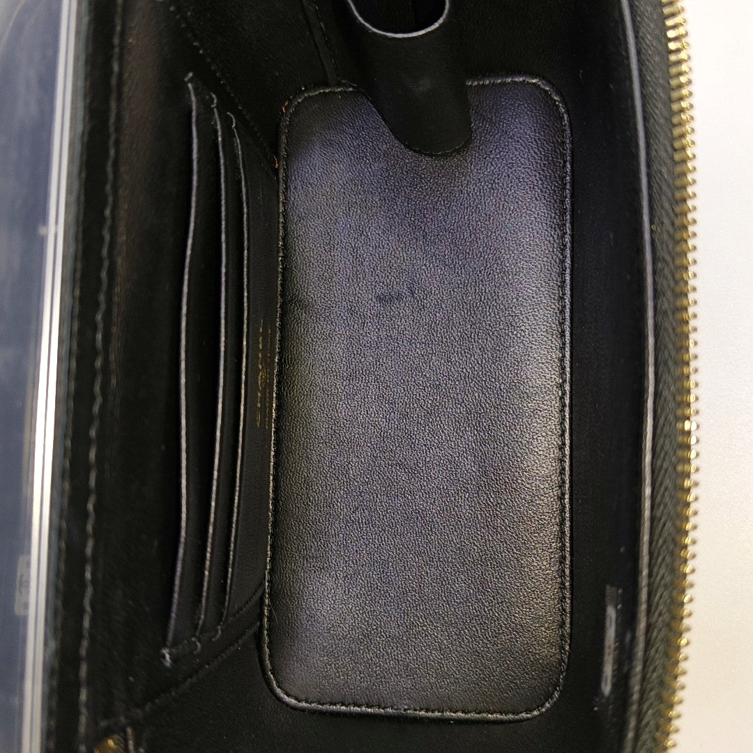 VANITY CASE Small Quilted Grained Calfskin Black