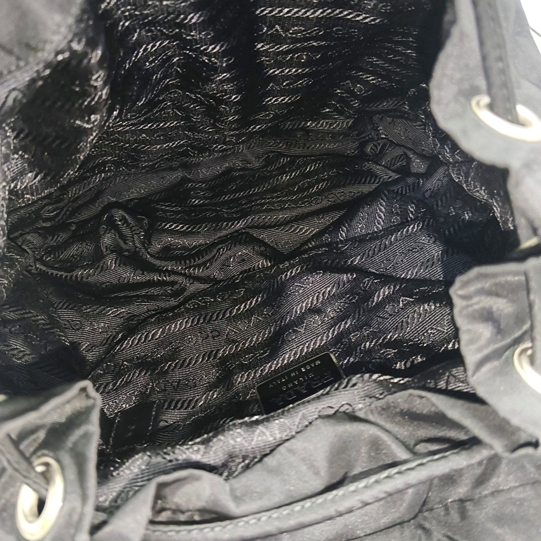 Vela Small Nylon Black
