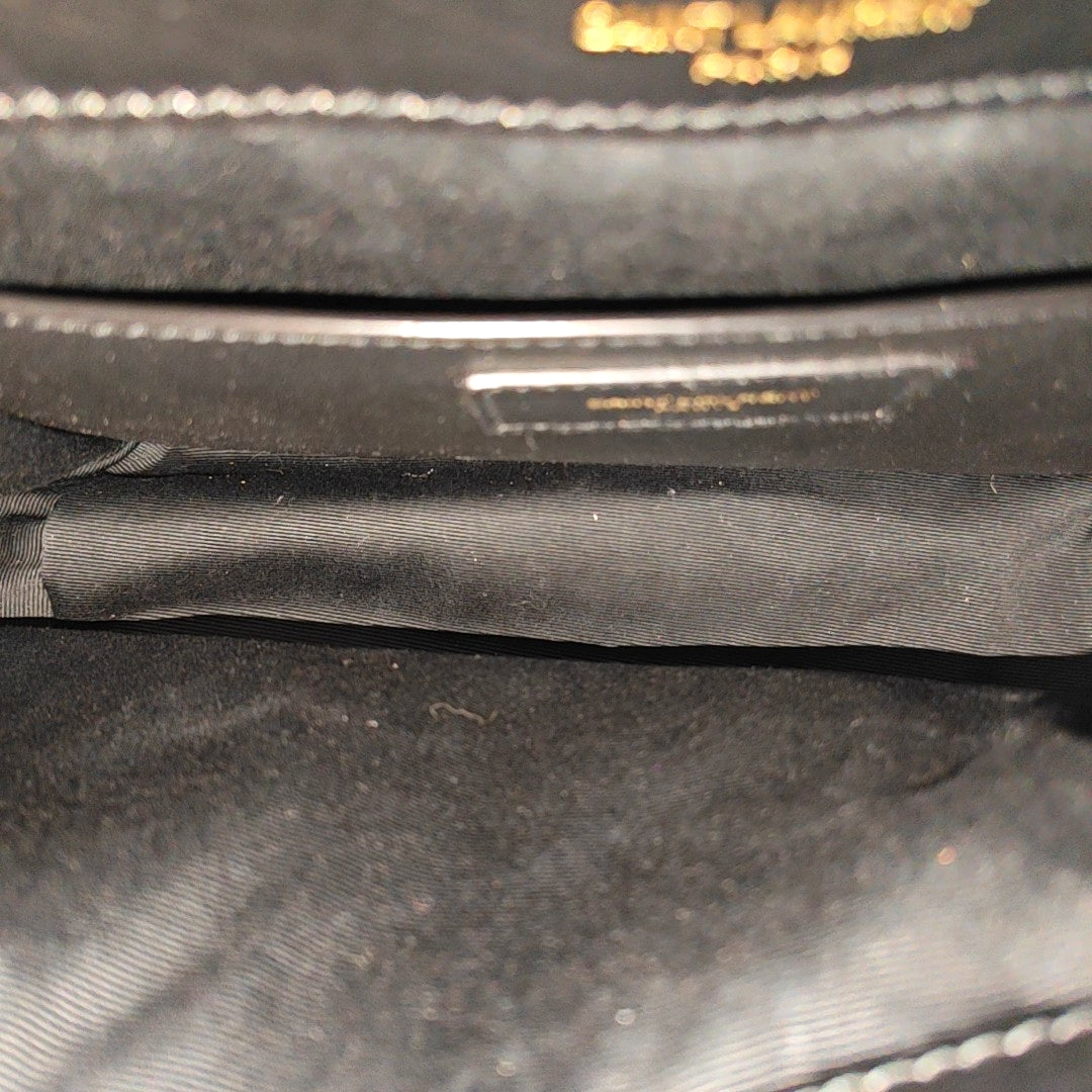NIKI Small Chevron Calfskin Black