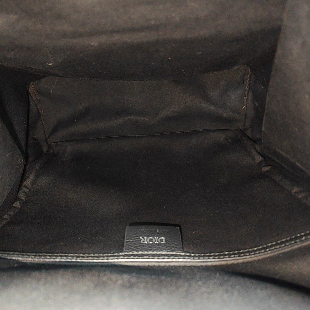 Motion Quilted Canvas Black