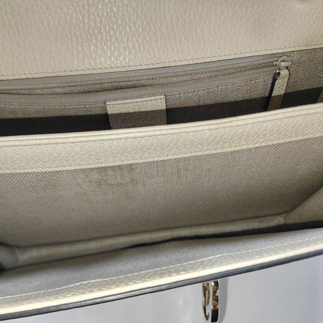 Interlocking G Large Calfskin Beige